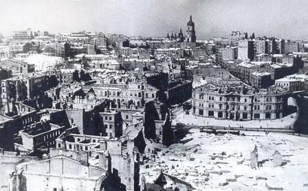 Киевская Площадь Независимости (Калинина) в 1944 году