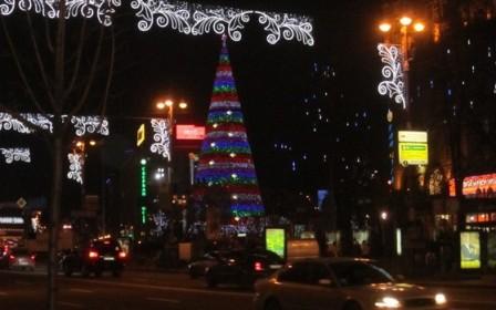Подсветка главной елки станы и улицы Крещатик на Новый Год