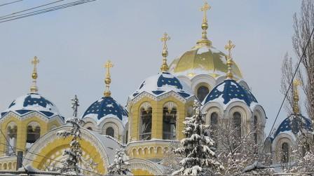Купола Владимирского собора в киеве зимой