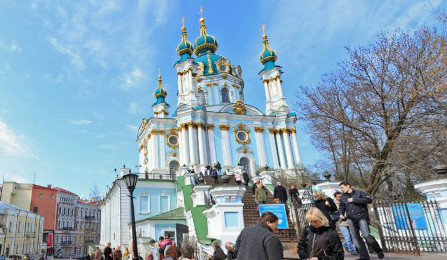 3D прогулка по улице Андреевский спуск в Киеве