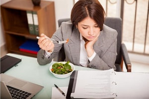 Как питаться на работе? Лучшие идеи для здорового перекуса в офисе